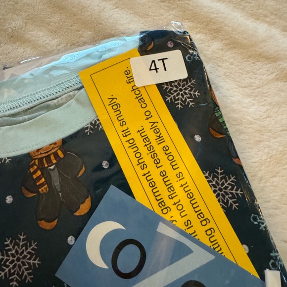 Gingerbread Harry Potter themed 2 piece long sleeve bamboo pjs. NIB, NWT. - Picture 2 of 2
